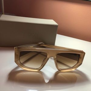 Dezi ‘backtrack’ sunglasses